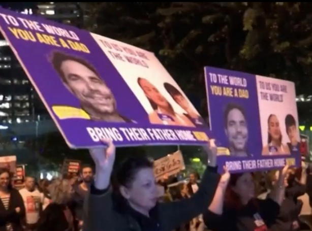 Protests in Israel over death of Hamas hostages