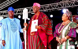 Photos: Makinde presents staff of office to Soun of Ogbomoso