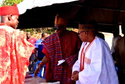 Ondo monarch lays foundation of N3 b FUTA teaching hospital