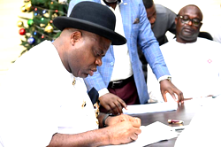 Gov Diri signs N489.4bn Bayelsa 2024 appropriation bill