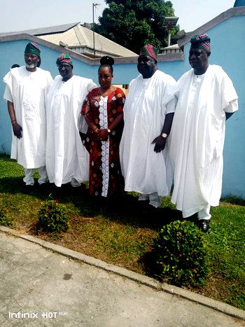 Yuletide: Yoruba Tennis Club presents cheques to orphanages in Lagos
