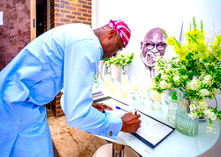 Sanwo-Olu pays condolence visit to Akeredolu’s family in Ibadan