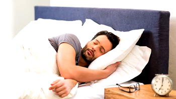 13 Dream Interpretations When Dream About Someone You Don’t Know