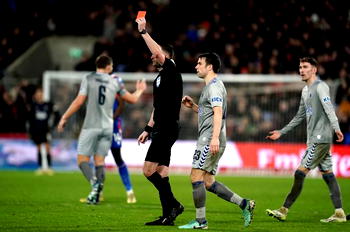 Everton striker Calvert-Lewin has red card overturned