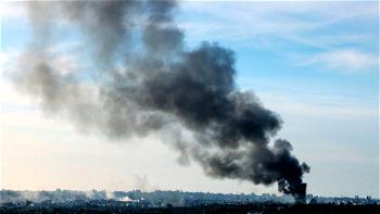 Gunfire, air strikes as Israel pushes south against Gaza militants