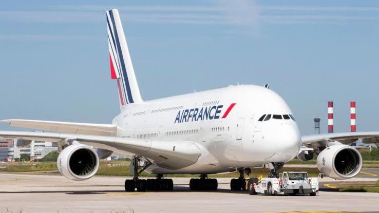 Passengers lambast Air France for luggage delays 10 days after arriving Nigeria