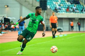 Play Iheanacho to ease goal-scoring burden on Osimhen, Akwuegbu urges Peseiro
