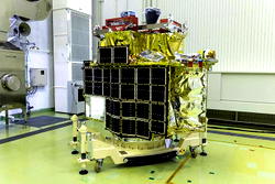 Japan’s ‘Moon Sniper’ lands but power running low