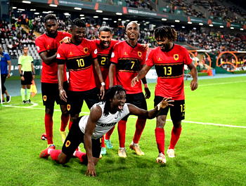 Angola beat Burkina Faso to top AFCON group as Algeria crash out