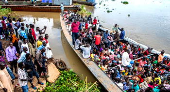 Congo floods: 350,000 people need humanitarian aid – UN