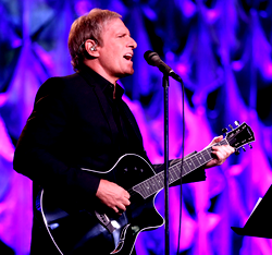 I was diagnosed with brain tumor, underwent immediate surgery – Michael Bolton