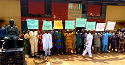 Retired civil war soldiers protest unpaid 44yrs pension in Oyo