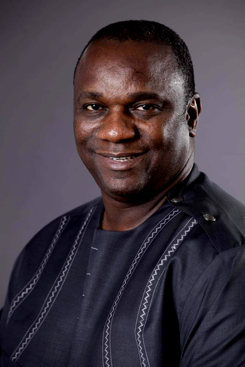 Tina Okonkwo wins Data Analyst award at tech summit