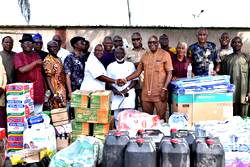 Warri group donates to charity