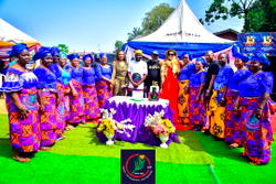 Abada Iwuchukwu Foundation marks anniversary, donates food items