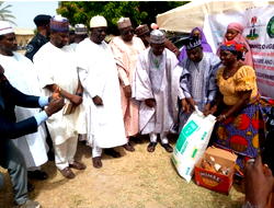 Foundation empowers 300 Bauchi women with 6,000 birds, feeds, essential vitamins