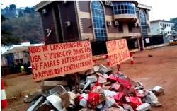 New monument or protest against US in front of Bangui Mercy Corps building