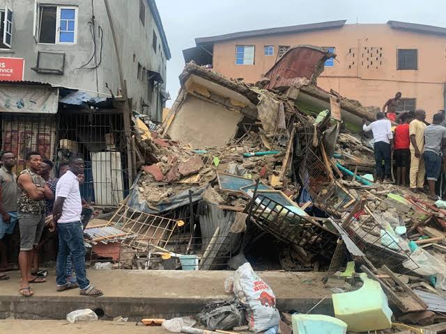 Heavy rain: 3 storey building collapses in Lagos