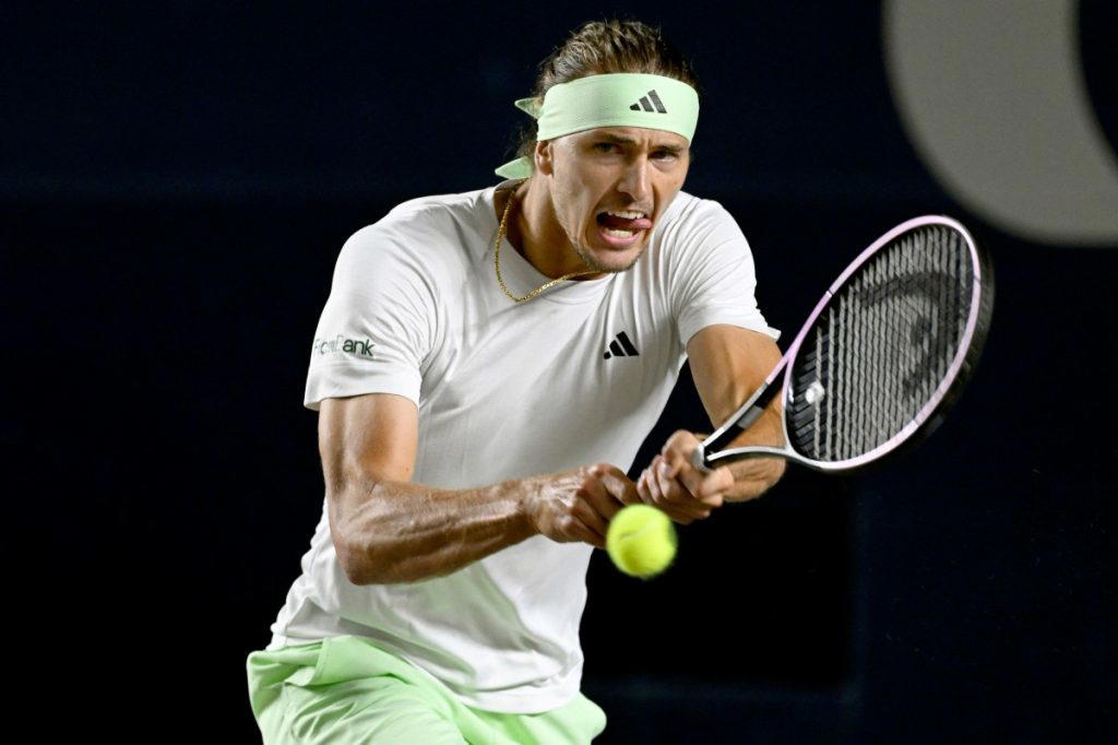 Zverev celebrates year-end No. 1 ranking with Shanghai Masters win