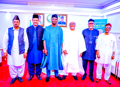 Governor Sule of Nassarawa lauds Ahmadiyya on service to humanity