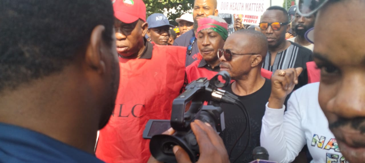 Photos: Ongoing protest about hunger, minimum wage – NLC
