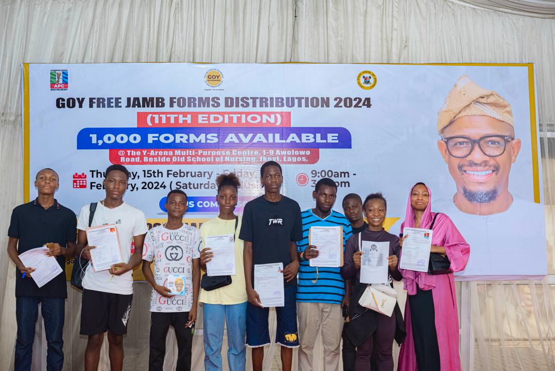 Lawmaker distributes 1,000 free JAMB forms to constituents