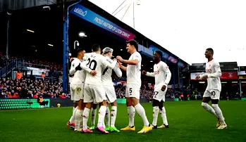 Hojlund makes Premier League history as Man United edge Luton 2-1