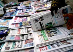 Newspaper vendors stranded in Anambra as govt agents destroy newsstands