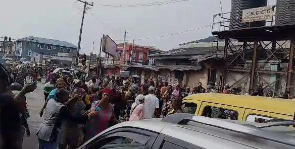 Pro-Wike LGA chairmen, supporters protest, back police barricade of council secretariats