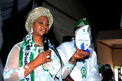 Osun First Lady, Erelu Adeleke honoured at UNN Alumni convention 