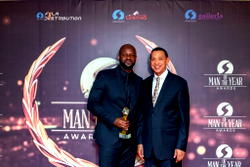 Alex Okosi wins Iconic Pioneer Award