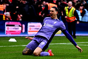 Liverpool strike late to beat Forest, Spurs fight back to close on top four