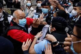 US to slam visa ban on Hong Kong officials over rights abuse