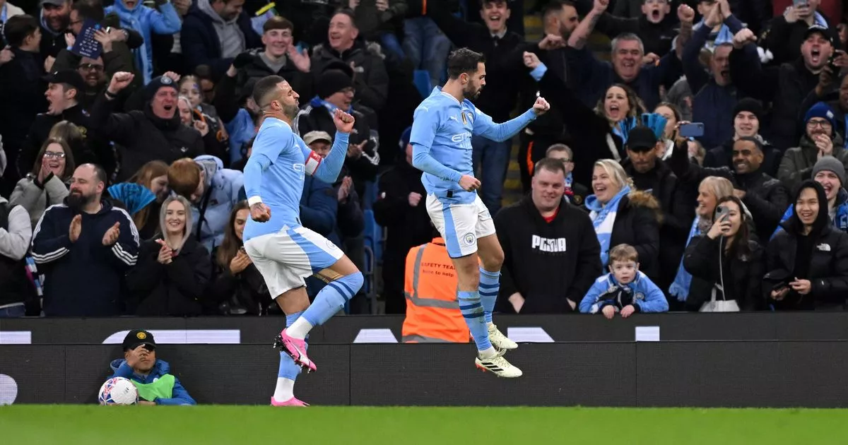 Dois gols de Bernardo levam City às semifinais da FA Cup