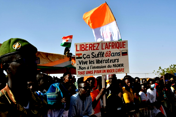 Russia extends Africa ambition to Niger as junta pushes US