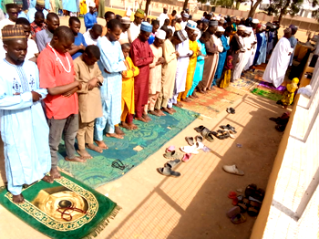 Photos: Muslims go spiritual, conduct special prayer over hardship in Kaduna
