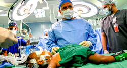 Saudi medical team completes successful operation on Nigerian conjoined twins