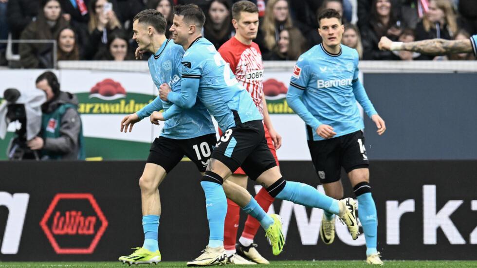 Bayer Leverkusen extend unbeaten run to 38 as Bundesliga title nears