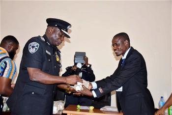 Kidnapping kingpins arrest: Wike hands over ₦20m bounty to FCT Police Command