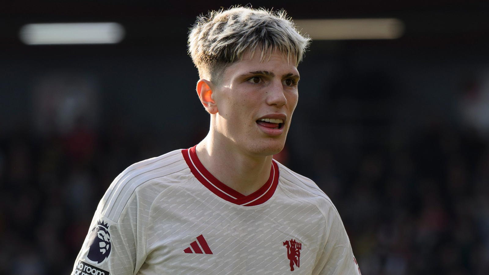 Man Utd speak to Garnacho over social media activity