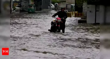 Lightning, downpours kill 65 in Pakistan