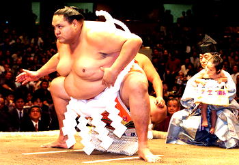 Wrestling: First foreign-born sumo grand champion dies aged 54