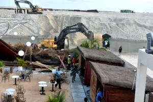 FG begins demolition of Landmark Beach for Coastal Highway project