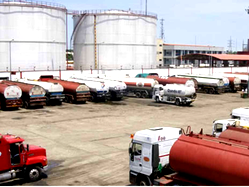 Petrol Scarcity: Marketers threaten shutdown over N200bn debt