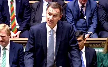 ‘We’ll bring down taxes’ – UK finance minister woos Brits for re-election