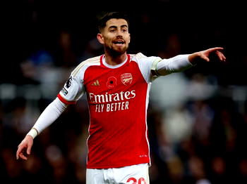 Jorginho targets silverware after signing new Arsenal deal