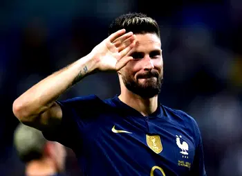 Giroud loses $500,000 worth of jewellery in home theft – Report