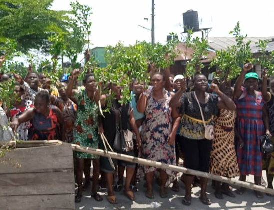 Photos: Police shoot protesting women In Ughelli North, five hospitalised