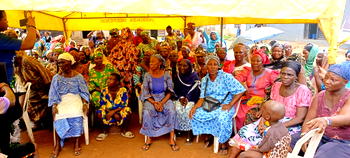 Firm fetes 300 widows in Lagos suburb to mark 6th anniversary