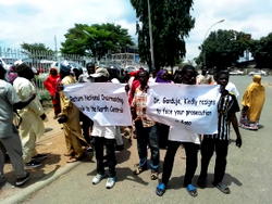 Hoodlums attack anti-Ganduje protesters at APC secretariat
